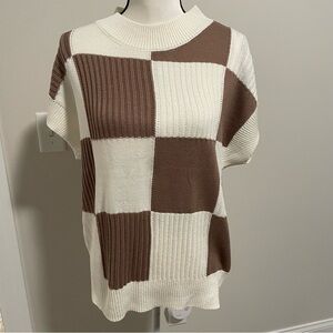 Women's Brown and White Checkered Sweater